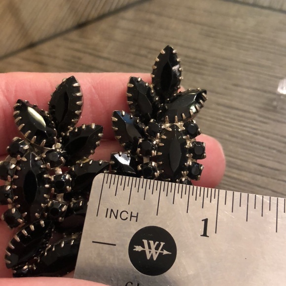 Vintage Black Glass Rhinestone Cluster Clip Earrings - Picture 15 of 15